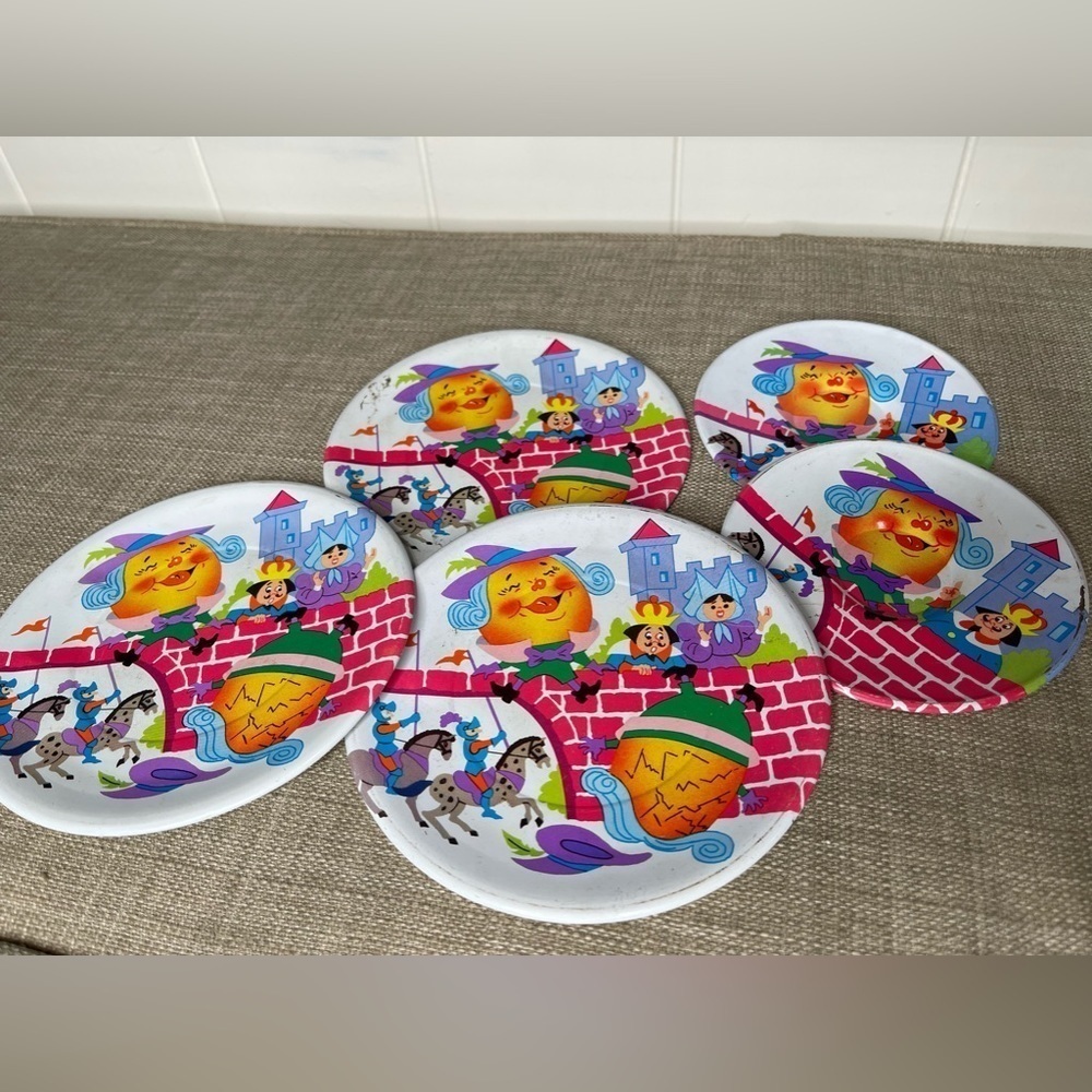 Vintage Humpty Dumpty litho Metal Kids Plates Set of 5